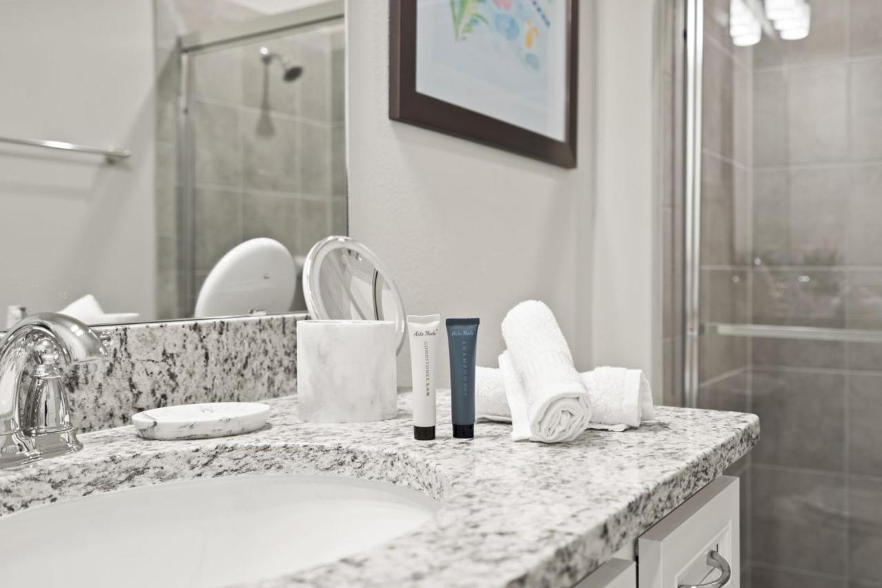 New To Market New Construction 5 Bed Retreat In World Famous Windsor Island Davenport Extérieur photo